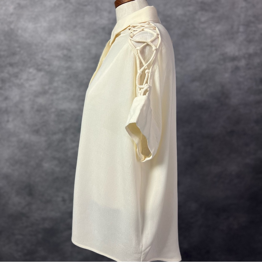 So Me Cream Lattice Shoulder Blouse Medium Boutique NWT Boho Top - Picture 3 of 4